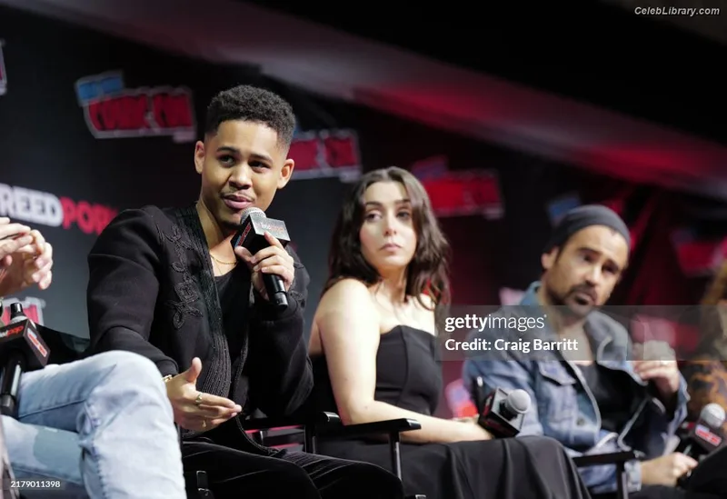 Cristin Milioti photo 5 of 336