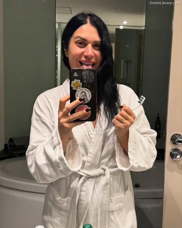 Cristina Scabbia photo 10 of 200