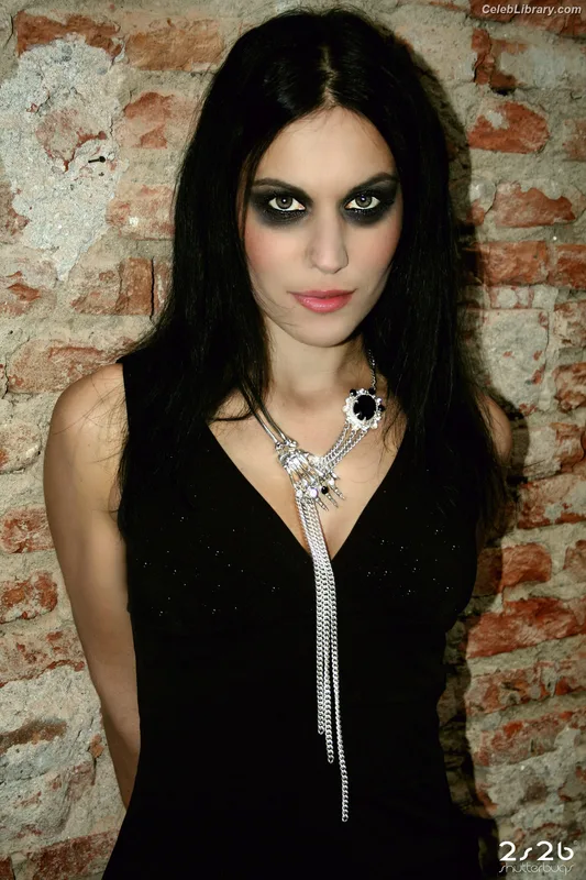 Cristina Scabbia photo 18 of 200