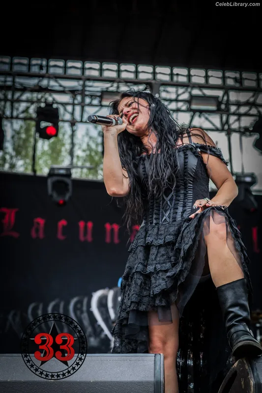 Cristina Scabbia photo 22 of 200