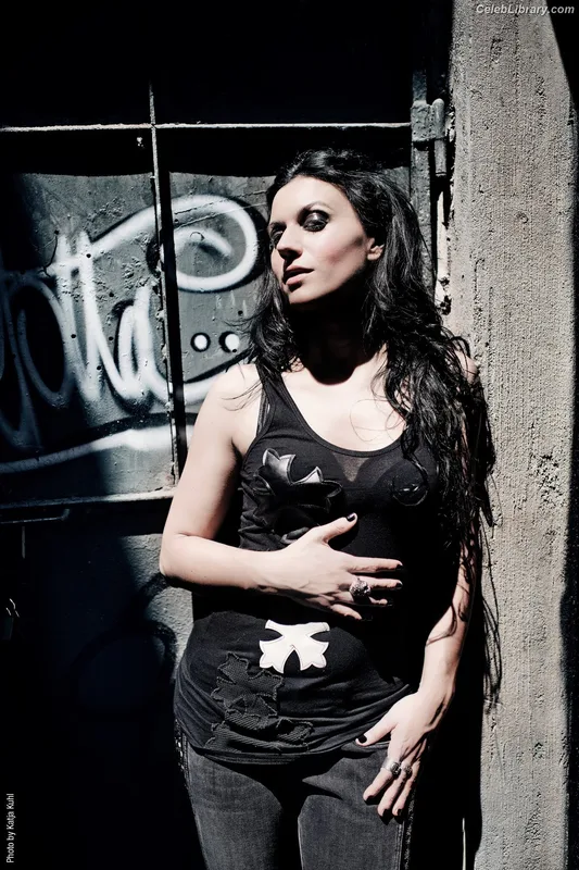 Cristina Scabbia photo 24 of 200