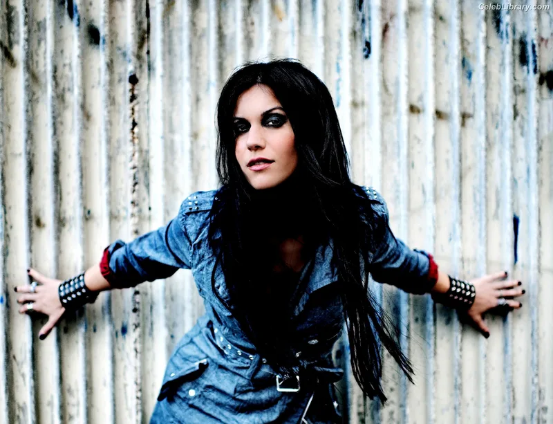 Cristina Scabbia photo 1 of 200