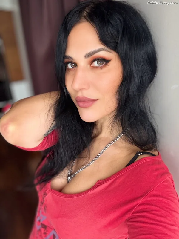 Cristina Scabbia photo 3 of 200