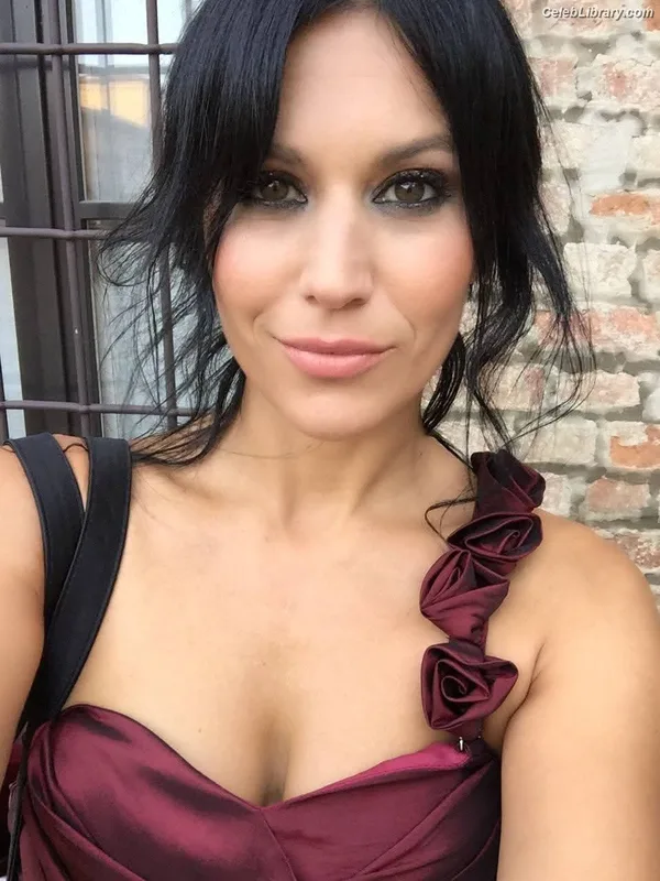 Cristina Scabbia photo 7 of 200