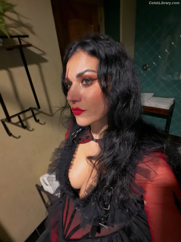 Cristina Scabbia photo 10 of 200