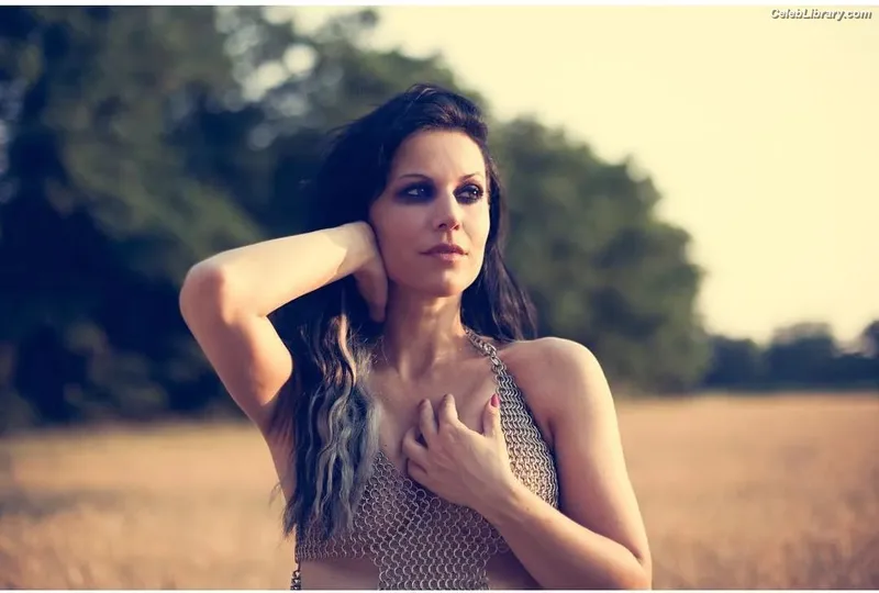 Cristina Scabbia photo 13 of 200