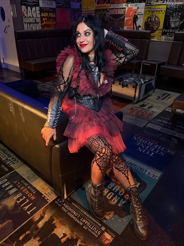Cristina Scabbia photo 17 of 200