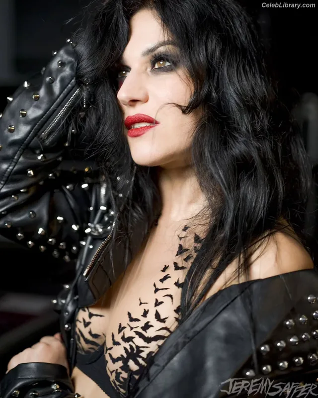 Cristina Scabbia photo 5 of 200