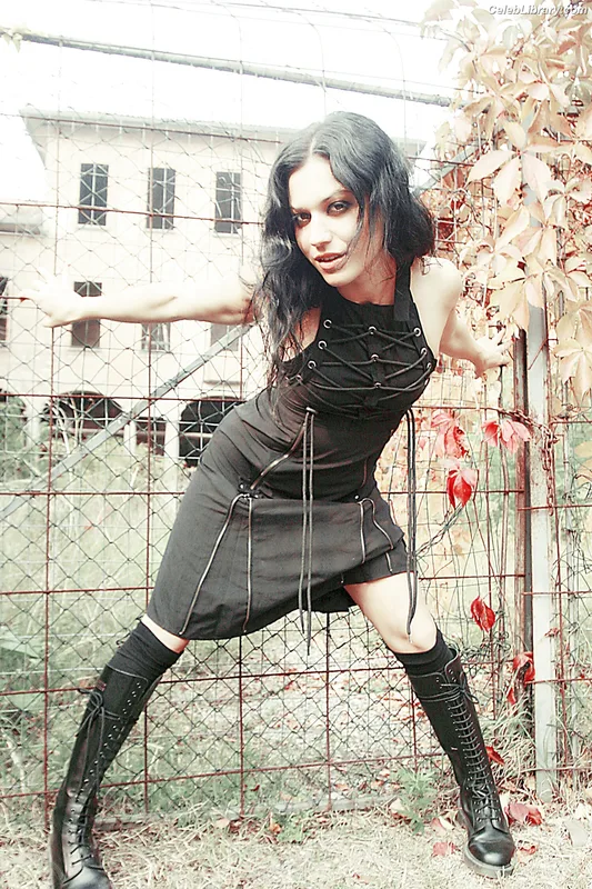 Cristina Scabbia photo 17 of 200