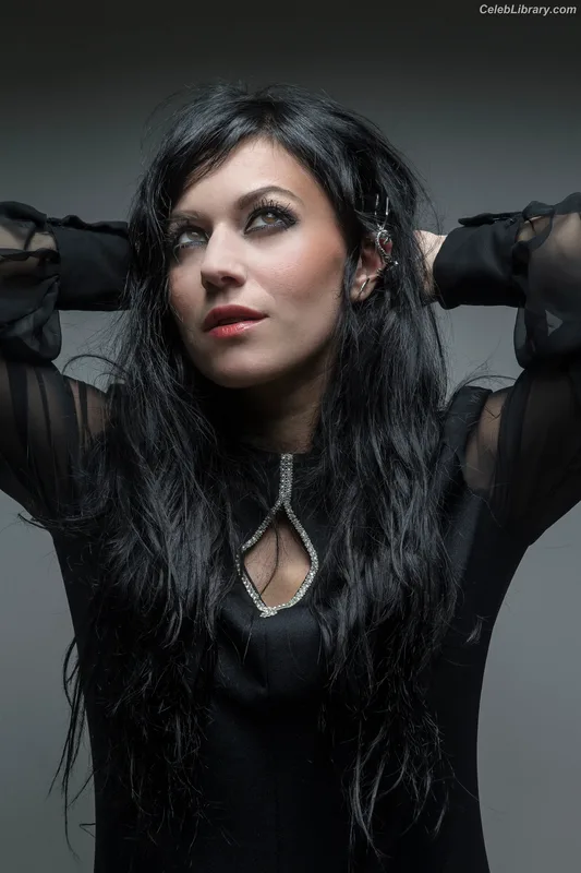 Cristina Scabbia photo 4 of 200