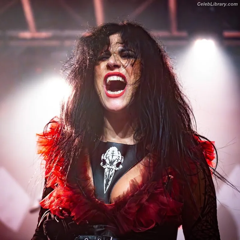 Cristina Scabbia photo 6 of 200