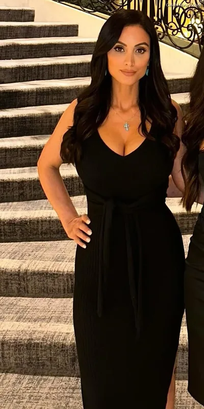 Crystal Marie Denha photo 6 of 16