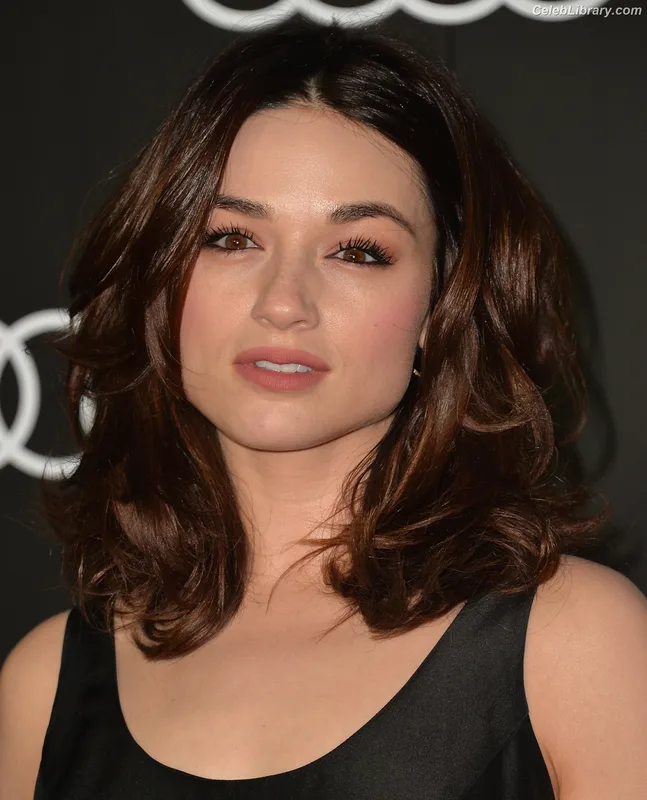 Crystal Reed photo 19 of 162