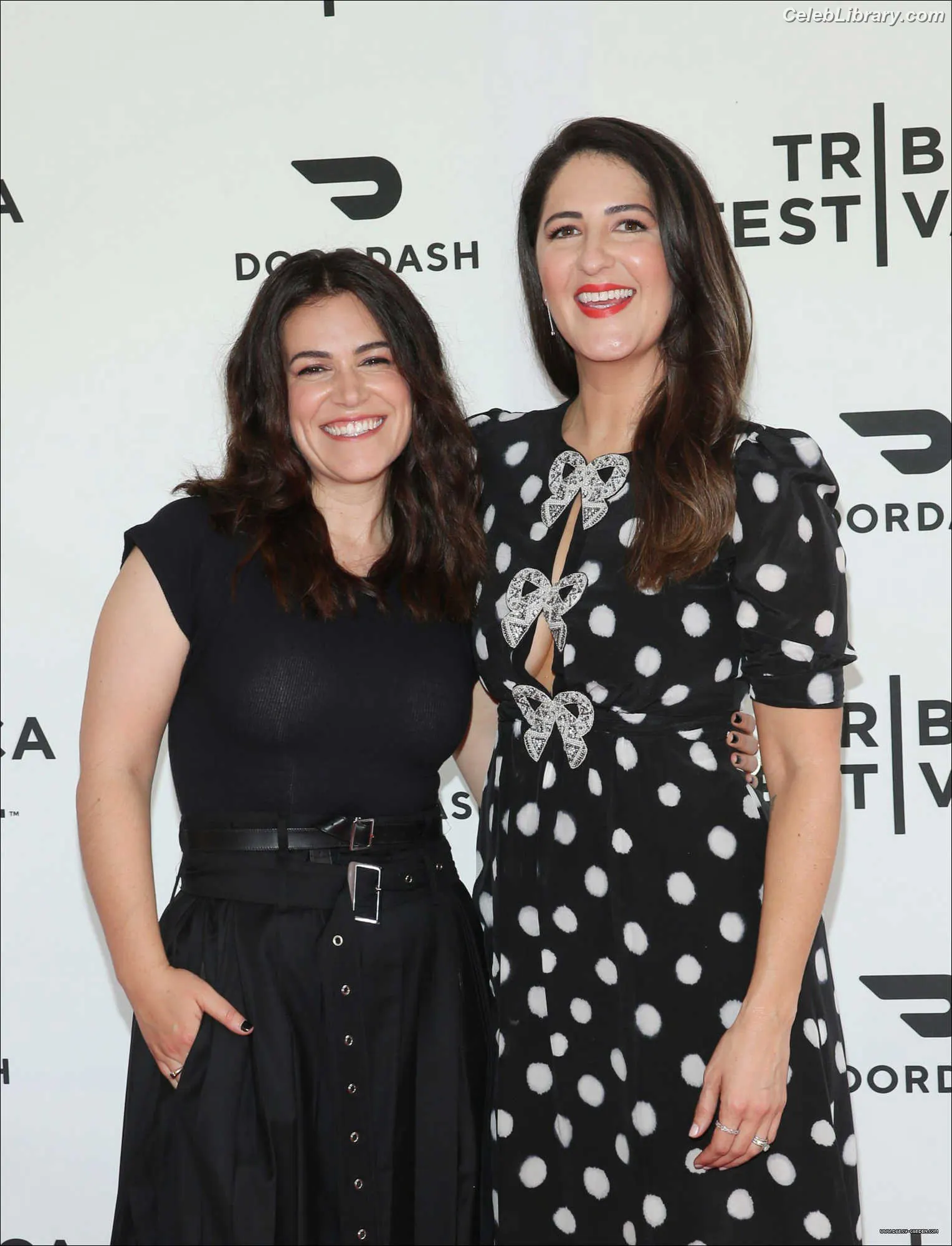 D'Arcy Carden photo 21 of 188