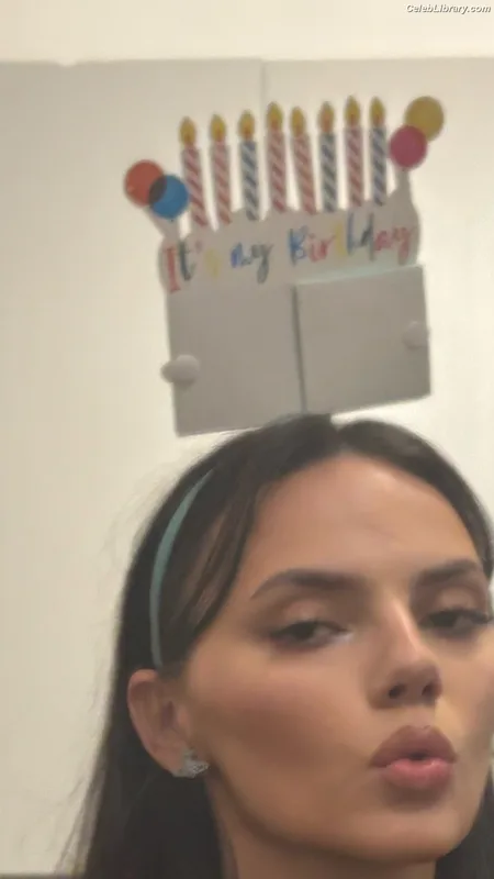 Dafne Keen photo 8 of 1056
