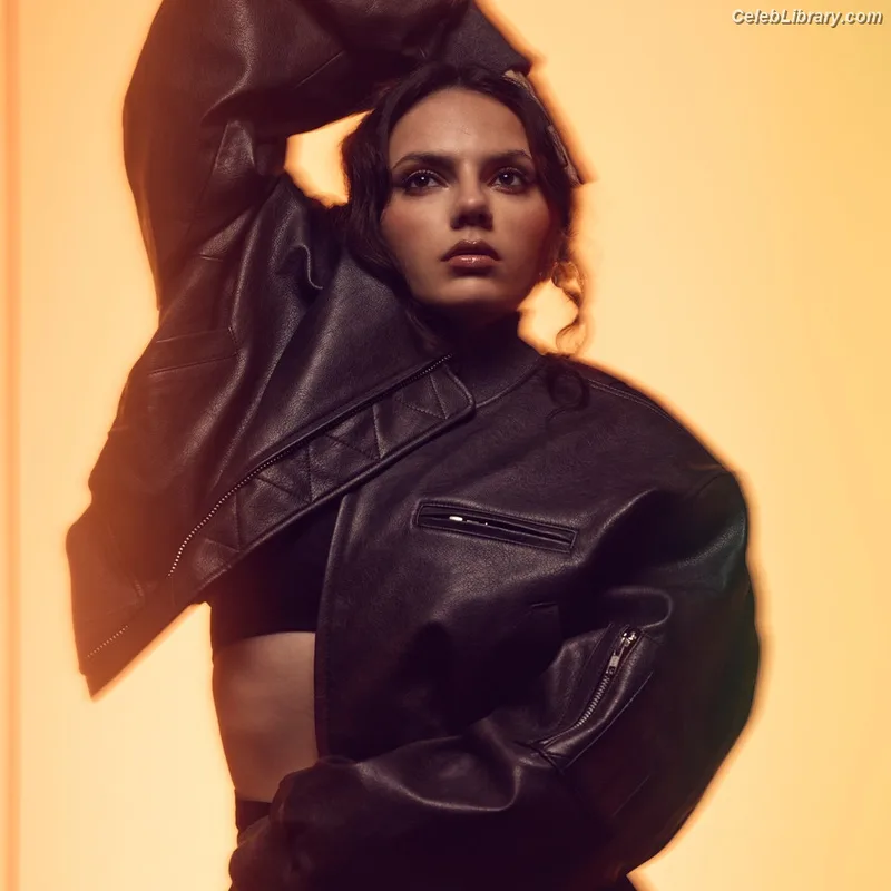 Dafne Keen photo 20 of 1056
