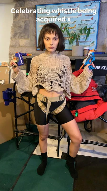 Dafne Keen photo 14 of 1056
