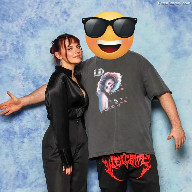 Dafne Keen photo 3 of 1056