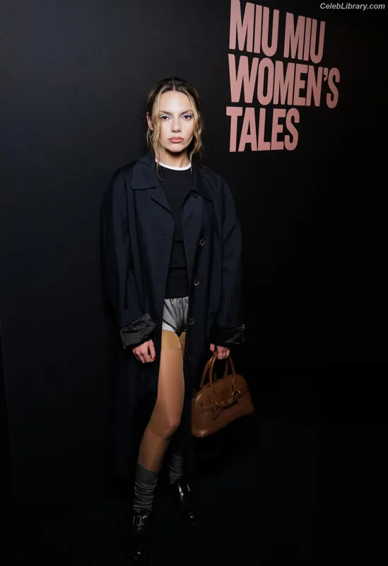 Dafne Keen photo 5 of 1056