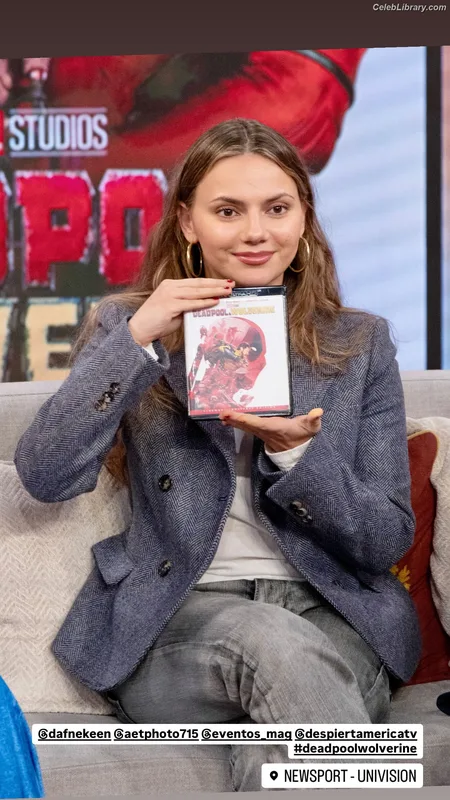 Dafne Keen photo 20 of 1056
