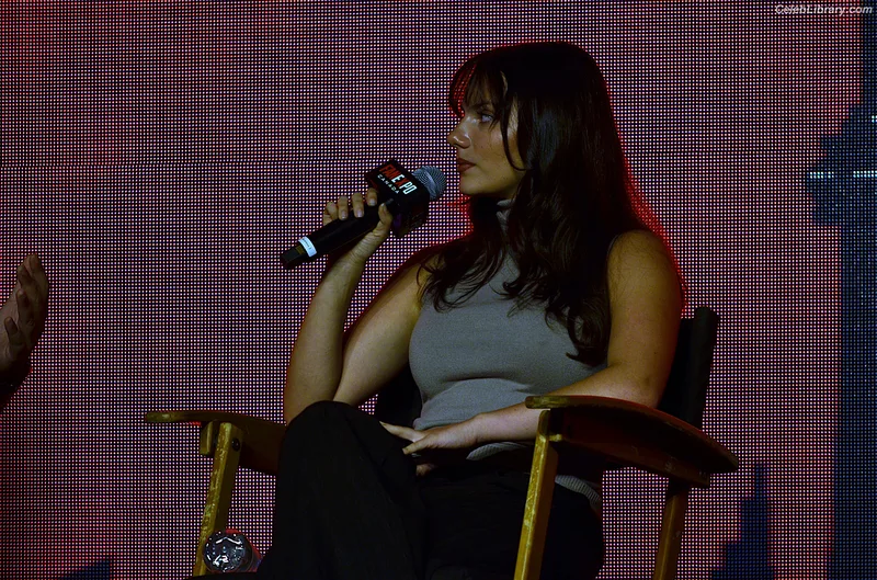 Dafne Keen photo 8 of 1056