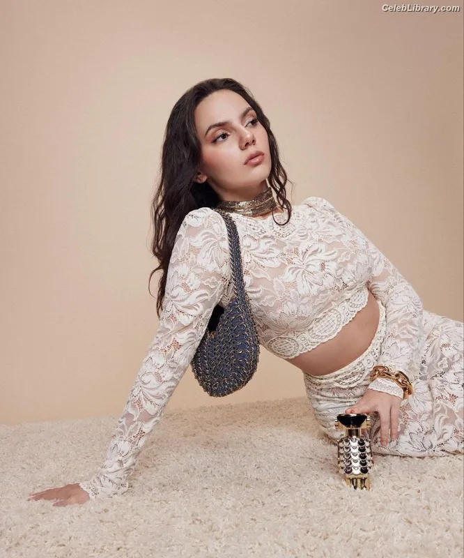 Dafne Keen photo 9 of 1056