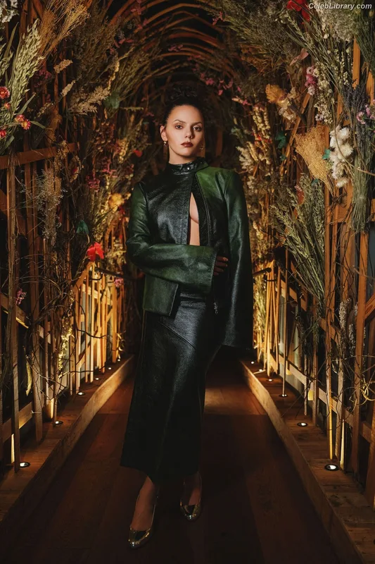 Dafne Keen photo 22 of 1056
