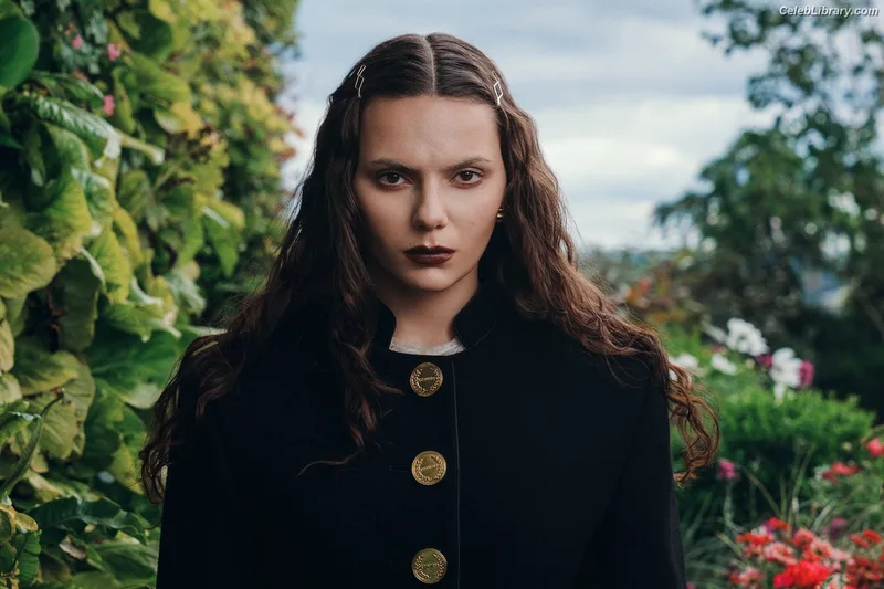 Dafne Keen photo 22 of 1056