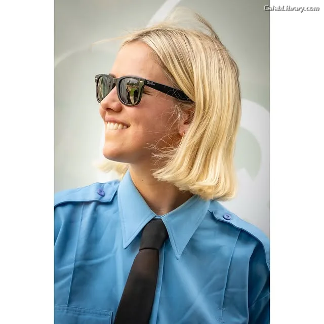 Dagny Norvoll Sandvik photo 3 of 198
