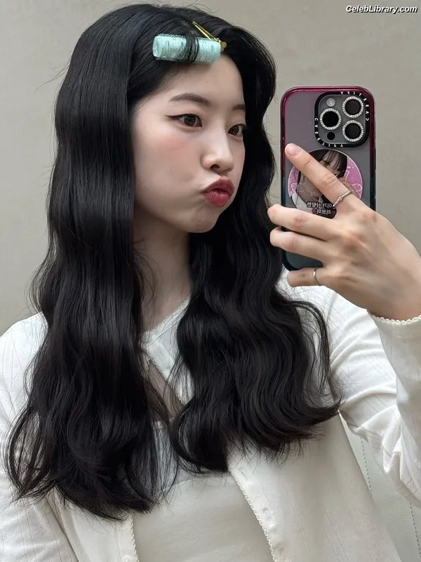 Dahyun (TWICE) photo 6 of 100