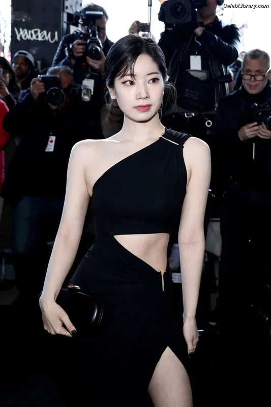 Dahyun (TWICE) photo 8 of 100
