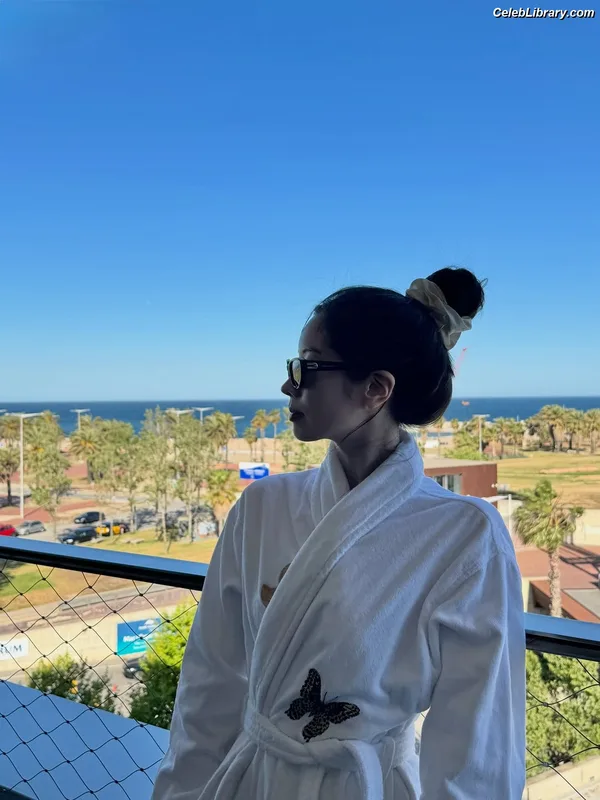 Dahyun (TWICE) photo 24 of 100