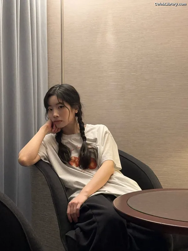 Dahyun (TWICE) photo 5 of 100