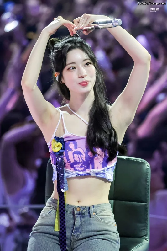 Dahyun (TWICE) photo 17 of 100