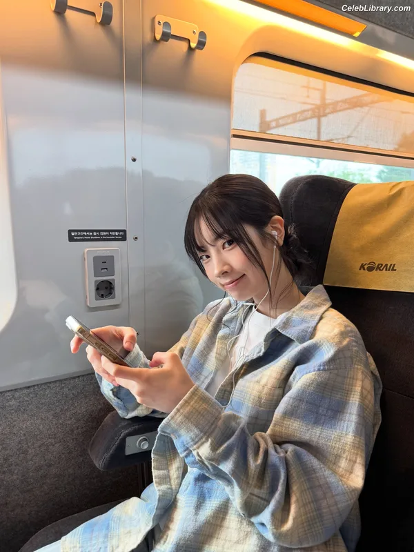 Dahyun (TWICE) photo 22 of 100