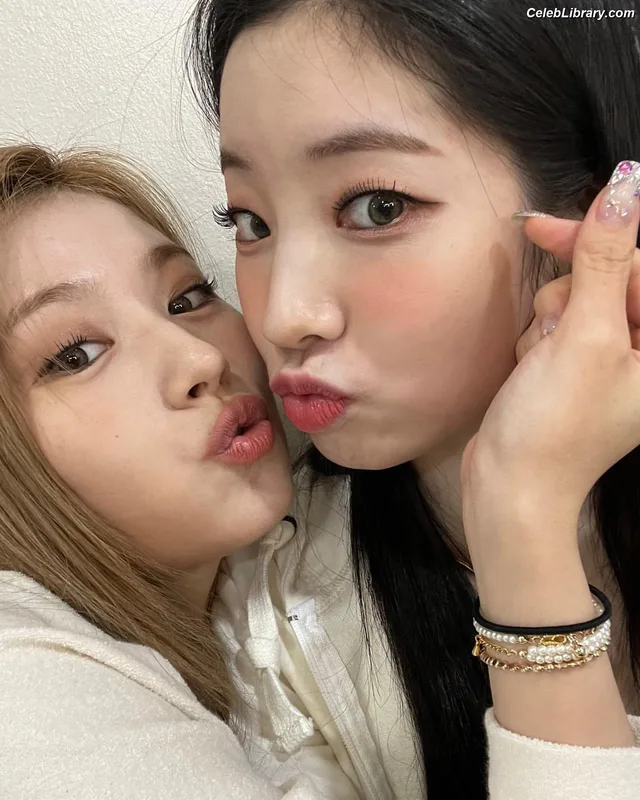 Dahyun (TWICE) photo 23 of 100