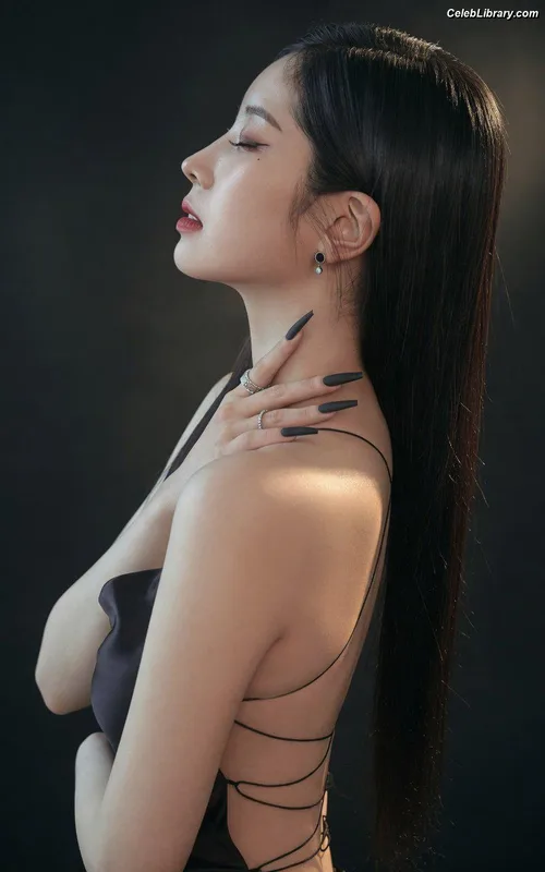Dahyun (TWICE) photo 4 of 100