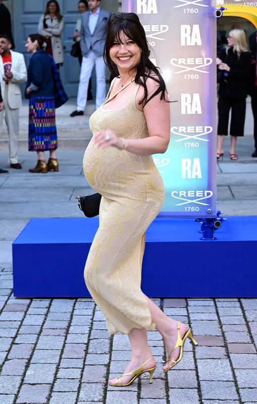 Daisy Lowe photo 12 of 47