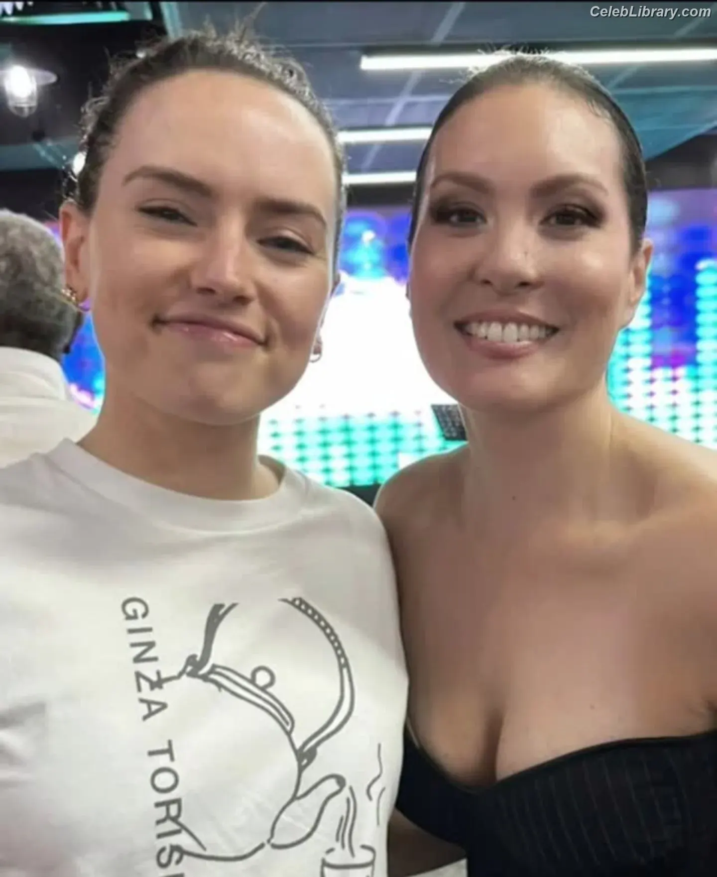 Daisy Ridley photo 1 of 1218