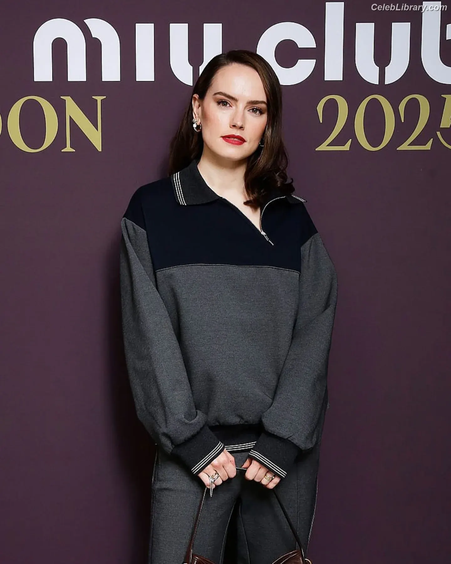 Daisy Ridley photo 7 of 1218