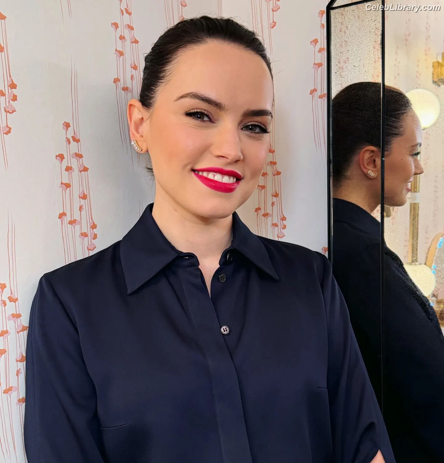 Daisy Ridley photo 6 of 1218