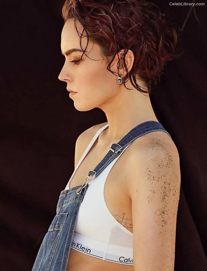 Daisy Ridley photo 24 of 1218