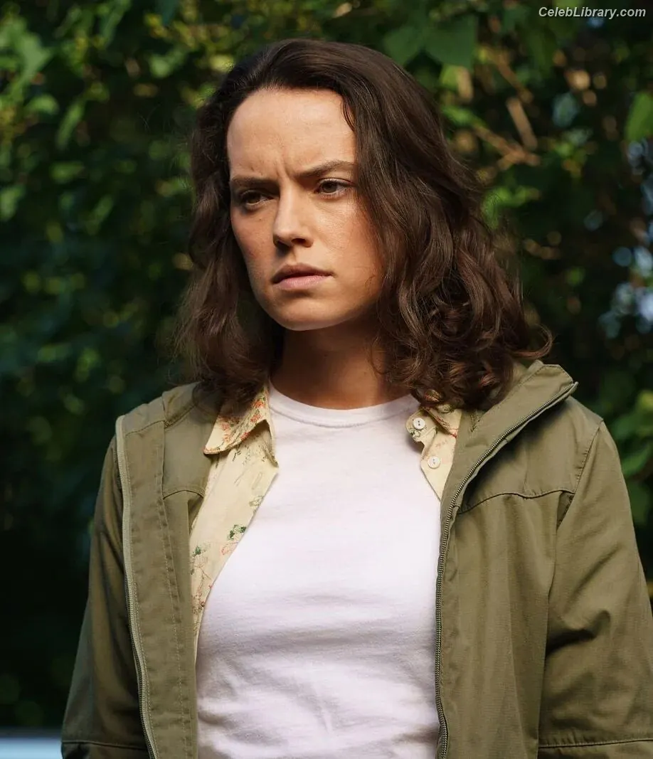 Daisy Ridley photo 5 of 1218