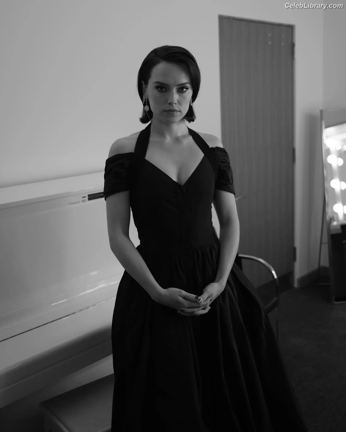 Daisy Ridley photo 15 of 1218