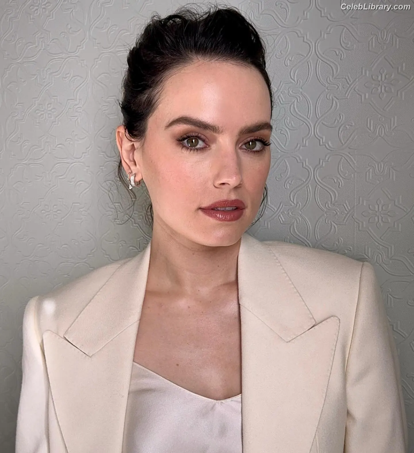 Daisy Ridley photo 20 of 1218