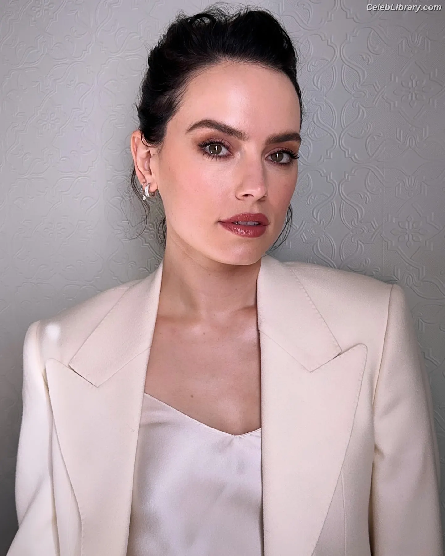 Daisy Ridley photo 21 of 1218