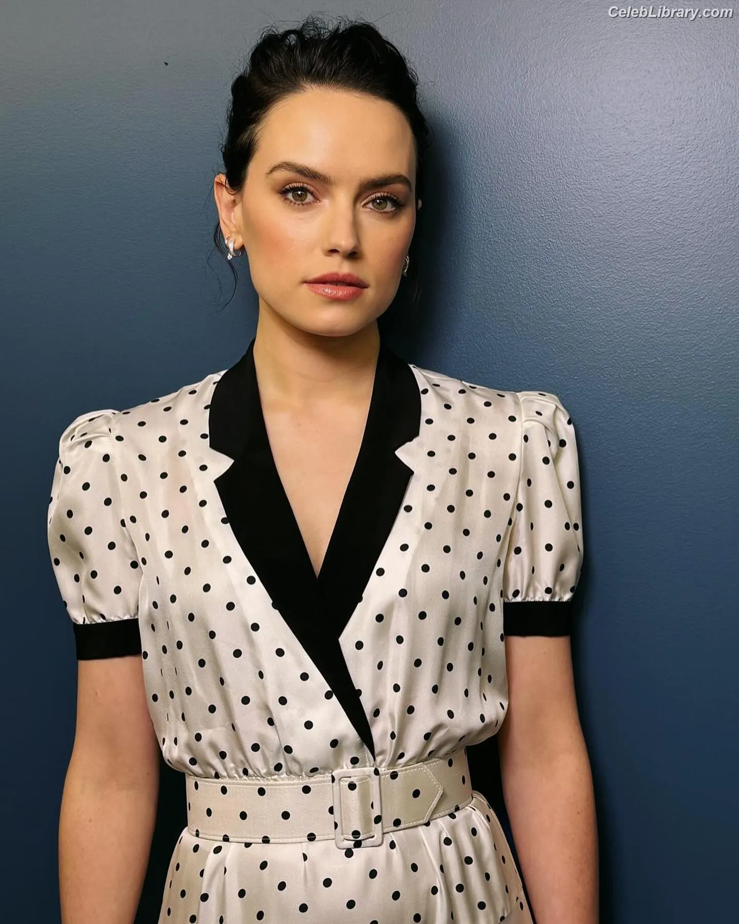 Daisy Ridley photo 4 of 1218