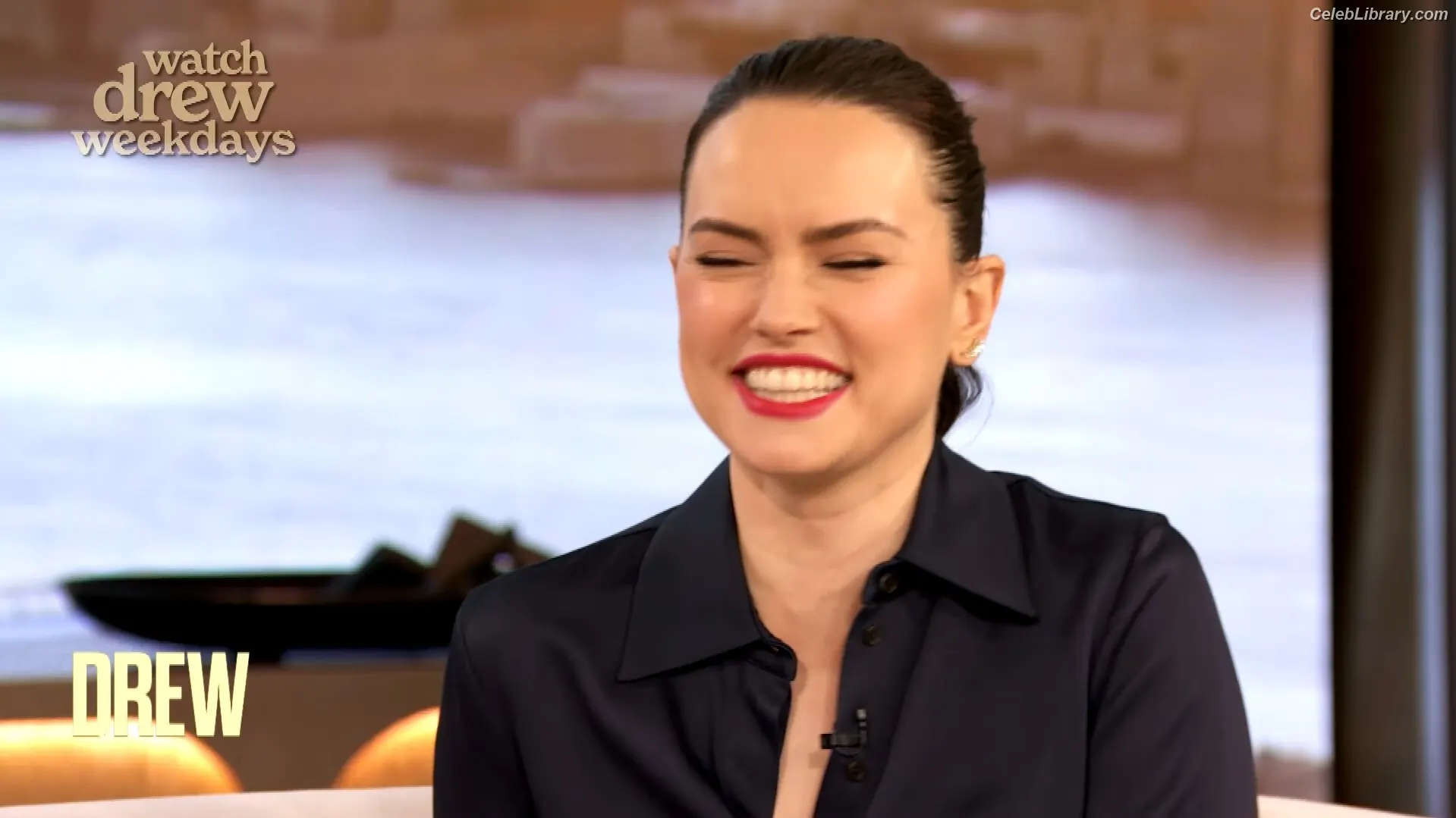Daisy Ridley photo 16 of 1218