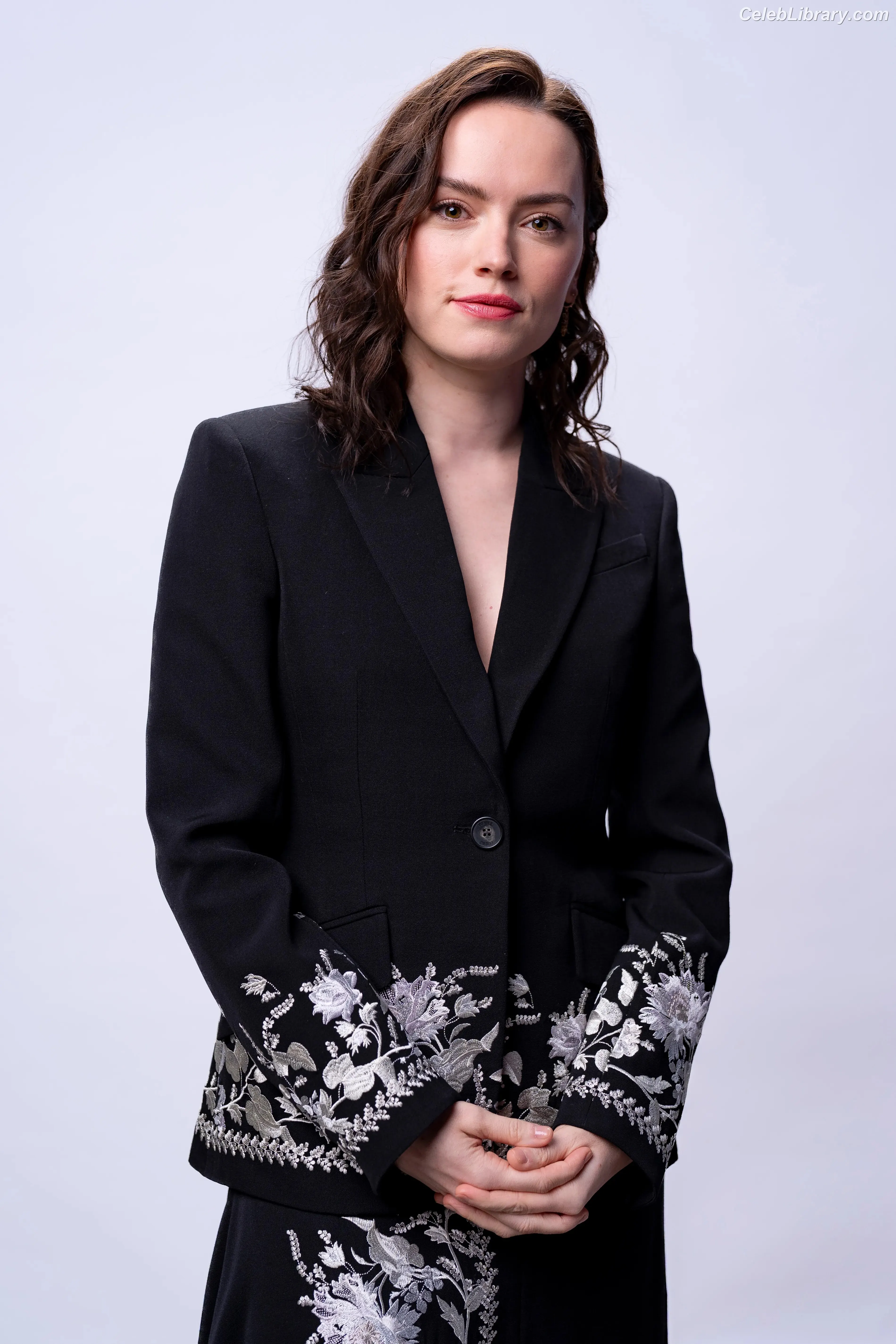 Daisy Ridley photo 13 of 1218
