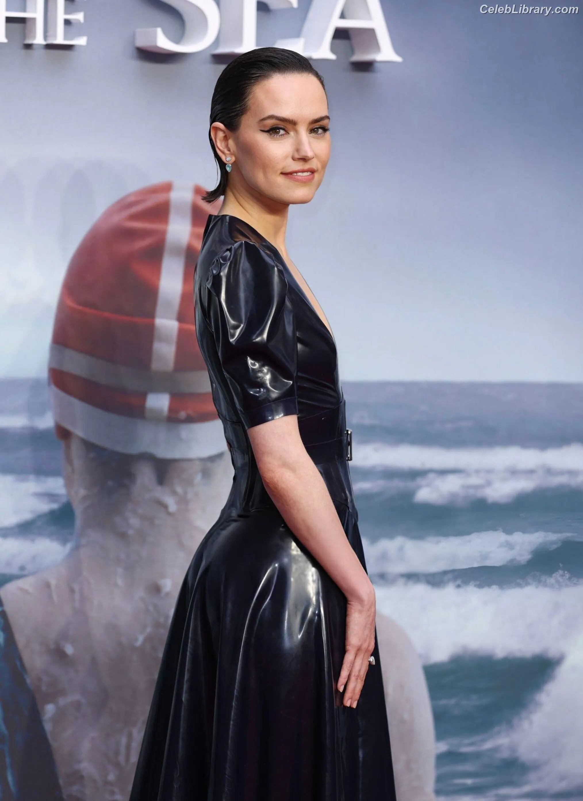 Daisy Ridley photo 4 of 1218
